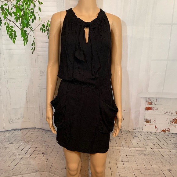 BCBGMaxAzria Dresses & Skirts - BCBGMaxazria dress